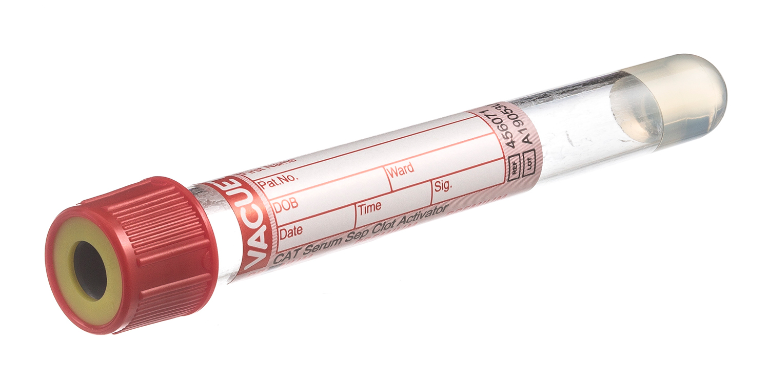 Vacuette tube, 5ml, 100x13mm, bouchon à vis rouge, sérum avec gel et activateur de coagulation, Greiner