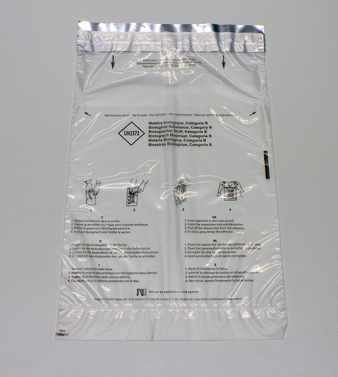 Safety bag 165x265mm, transparent +bande adhesif +avec encoches latérals, imprimé UN3373, personalisé MLS, avec poche