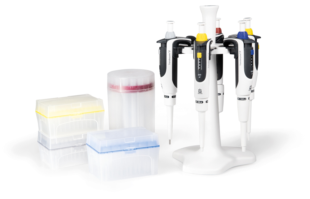 Transferpette S Package:  5 pipettes (0,5-10µl, 10-100µl, 20-200µl, 50-10000ùl, 500-5000µl) 4 x tipbox (0,5-20µl, 2-200ùl, 50-1000µl, 0,5-5ml), benchtop rack for 6 pipettes, Brand